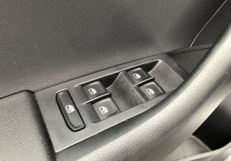 Подержанный автомобиль Skoda Rapid Liftback 2019 года (13 фото)