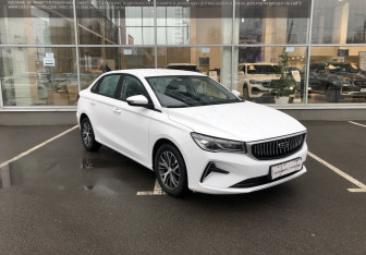 Подержанный автомобиль Geely Emgrand 2023 года (3 фото)