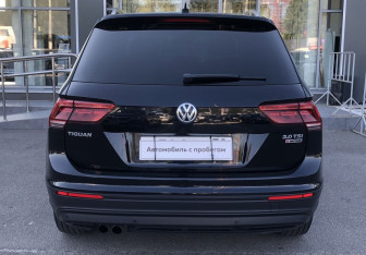 Подержанный автомобиль Volkswagen Tiguan 2017 года (6 фото)