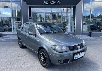Подержанный автомобиль Fiat Albea 2011 года (3 фото)