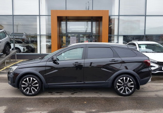 Подержанный автомобиль LADA (ВАЗ) Vesta Wagon 2024 года (8 фото)