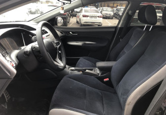 Подержанный автомобиль Honda Civic Hatchback 2008 года (9 фото)