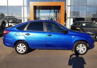 Подержанный автомобиль LADA (ВАЗ) Granta Hatchback 2019 года (4 фото)