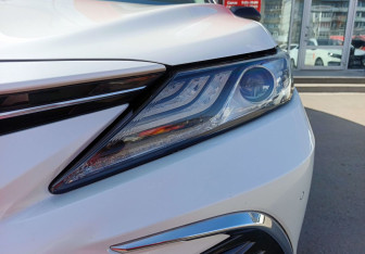 Подержанный автомобиль Toyota Camry Sedan 2022 года (9 фото)