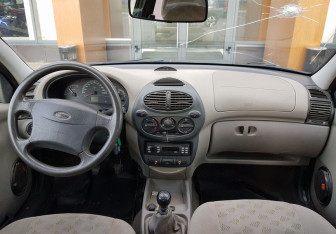 Подержанный автомобиль LADA (ВАЗ) Kalina Wagon 2009 года (11 фото)