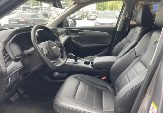 Подержанный автомобиль Haval F7x 2022 года (9 фото)
