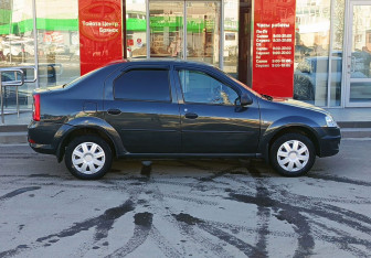 Подержанный автомобиль Renault Logan Sedan 2011 года (4 фото)