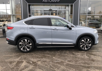 Подержанный автомобиль Geely Tugella 2021 года (4 фото)