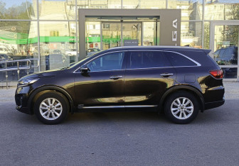 Подержанный автомобиль Kia Sorento 2019 года (8 фото)
