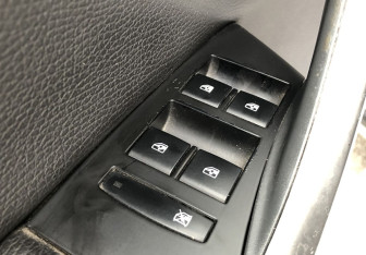 Подержанный автомобиль Opel Astra Hatchback 2010 года (13 фото)