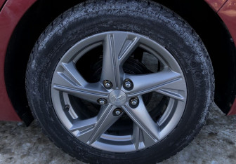 Подержанный автомобиль Hyundai Elantra Sedan 2018 года (16 фото)