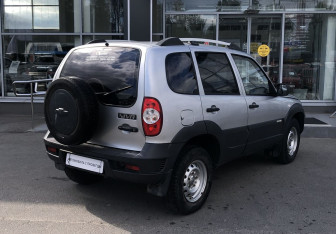 Подержанный автомобиль Chevrolet Niva 2013 года (5 фото)