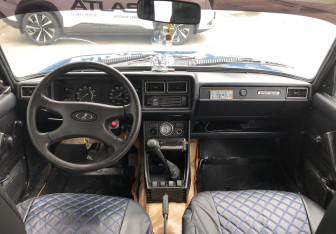 Подержанный автомобиль LADA (ВАЗ) 2107 2004 года (10 фото)