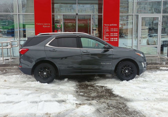 Подержанный автомобиль Chevrolet Equinox 2020 года (4 фото)