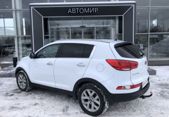 Подержанный автомобиль Kia Sportage 2015 года (7 фото)