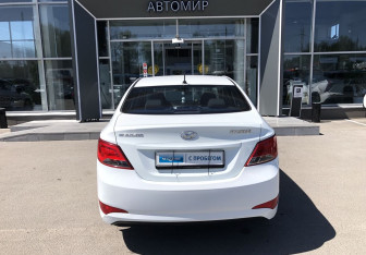 Подержанный автомобиль Hyundai Solaris Sedan 2014 года (6 фото)