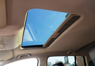 Подержанный автомобиль Volkswagen Touran 2004 года (12 фото)