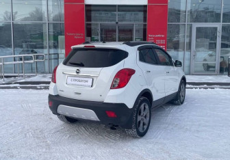 Подержанный автомобиль Opel Mokka 2013 года (5 фото)
