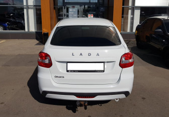 Подержанный автомобиль LADA (ВАЗ) Granta Liftback 2022 года (6 фото)