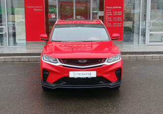 Подержанный автомобиль Geely Coolray 2022 года (2 фото)