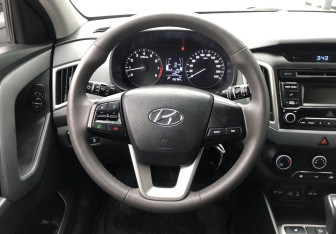 Подержанный автомобиль Hyundai Creta 2017 года (12 фото)