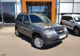 Подержанный автомобиль Chevrolet Niva 2019 года (3 фото)
