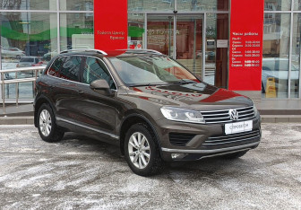 Подержанный автомобиль Volkswagen Touareg 2017 года (3 фото)