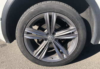 Подержанный автомобиль Volkswagen Tiguan 2018 года (17 фото)