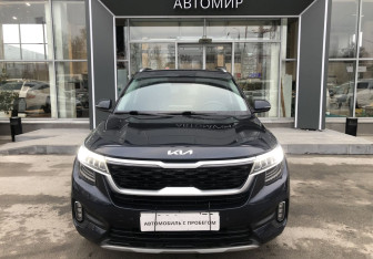 Подержанный автомобиль Kia Seltos 2022 года (2 фото)