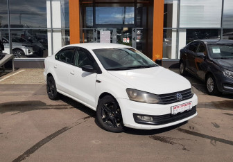 Подержанный автомобиль Volkswagen Polo Sedan 2018 года (3 фото)