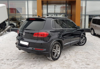 Подержанный автомобиль Volkswagen Tiguan 2014 года (5 фото)