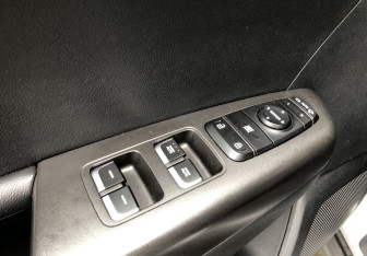 Подержанный автомобиль Kia Sportage 2017 года (14 фото)