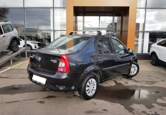 Подержанный автомобиль Renault Logan Sedan 2011 года (5 фото)
