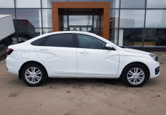 Подержанный автомобиль LADA (ВАЗ) Vesta Sedan 2024 года (4 фото)
