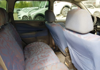 Подержанный автомобиль Mitsubishi Space Star Compactvan 1999 года (10 фото)