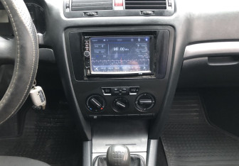 Подержанный автомобиль Skoda Octavia Liftback 2008 года (14 фото)