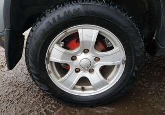 Подержанный автомобиль Chevrolet Niva 2012 года (12 фото)