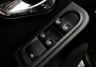 Подержанный автомобиль Nissan Terrano 2021 года (13 фото)