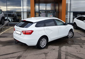 Подержанный автомобиль LADA (ВАЗ) Vesta Wagon 2020 года (5 фото)