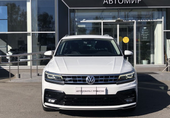 Подержанный автомобиль Volkswagen Tiguan 2018 года (2 фото)