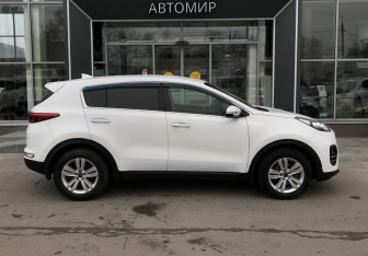 Подержанный автомобиль Kia Sportage 2017 года (4 фото)