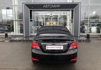 Подержанный автомобиль Hyundai Solaris Sedan 2014 года (6 фото)