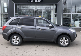 Подержанный автомобиль Lifan X60 2015 года (4 фото)