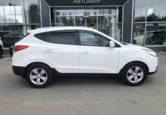 Подержанный автомобиль Hyundai ix35 2012 года (4 фото)