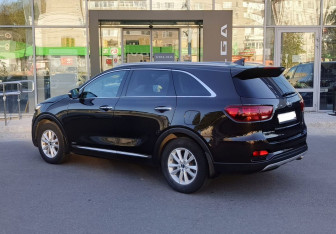 Подержанный автомобиль Kia Sorento 2019 года (7 фото)