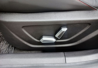 Подержанный автомобиль Geely Coolray 2024 года (20 фото)