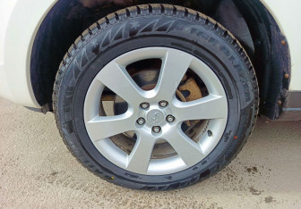 Подержанный автомобиль Hyundai Santa Fe 2009 года (10 фото)