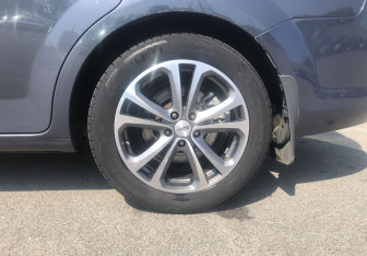Подержанный автомобиль Ford Mondeo Sedan 2012 года (14 фото)