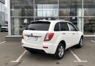 Подержанный автомобиль Lifan X60 2013 года (7 фото)