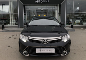 Подержанный автомобиль Toyota Camry Sedan 2017 года (2 фото)